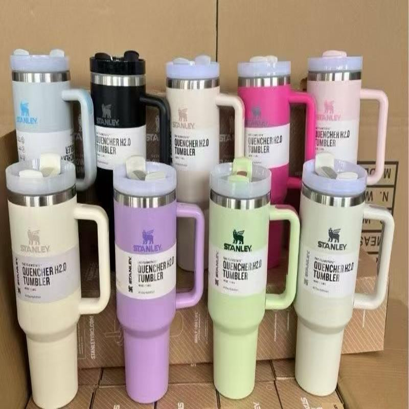 Insulated Tumbler with Straw